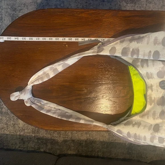 Lululemon White and Gray Large Bag - Picture 12 of 13